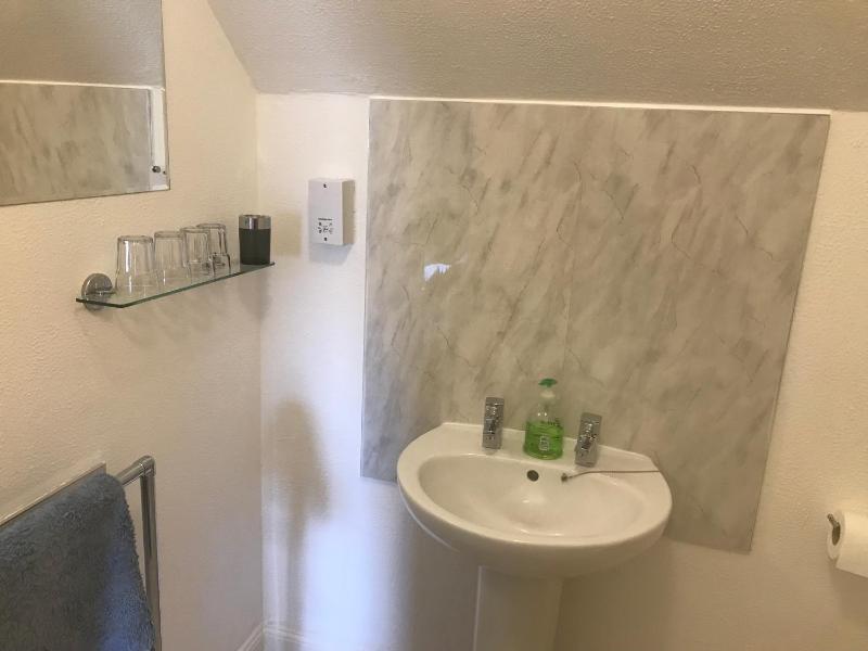 Family Room with Shower image 4