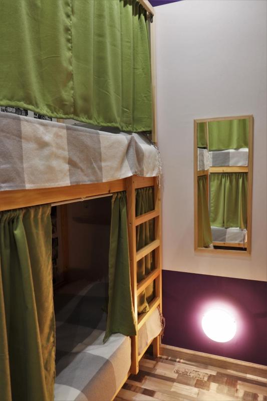 Bunk Bed in Mixed Dormitory Room image 3