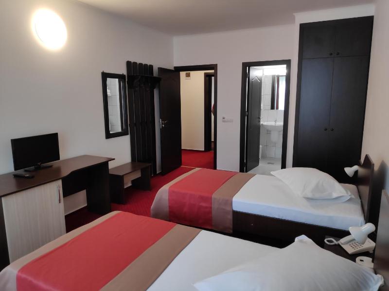 Double or Twin Room with Bathroom image 1