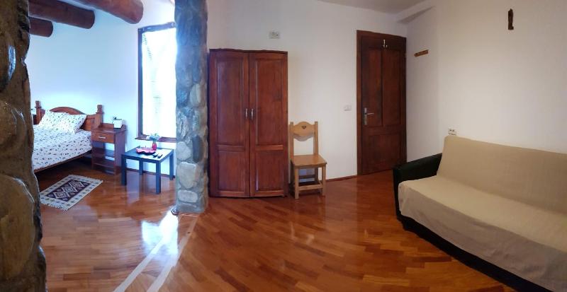 King Room with Mountain View image 2