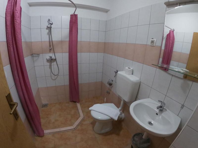Single Room image 2