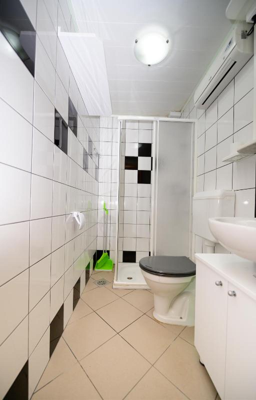 One-Bedroom Apartment image 1