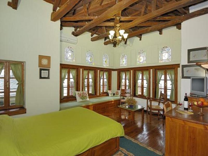 Junior Suite with Panoramic View image 1