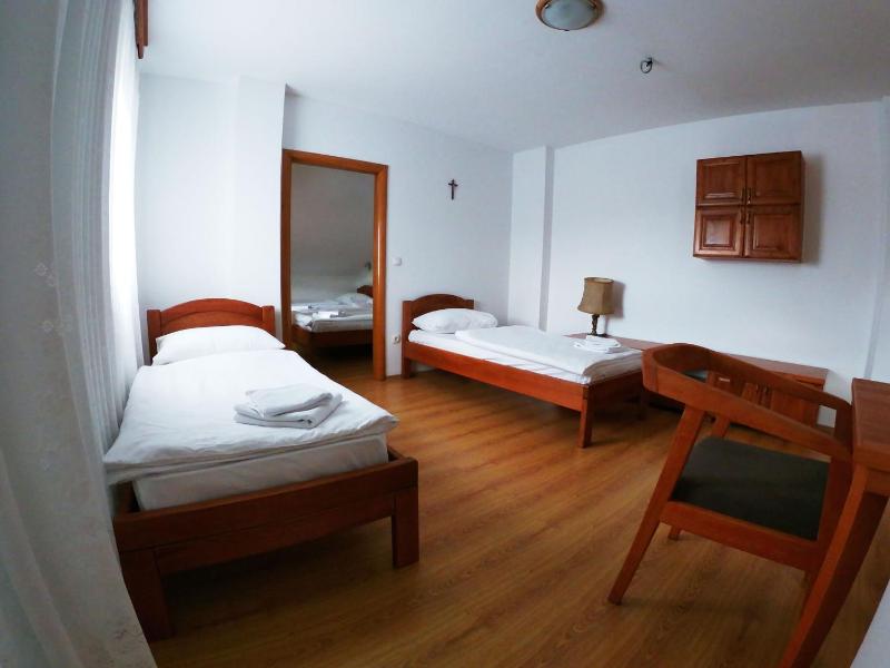 Studio Apartment image 4