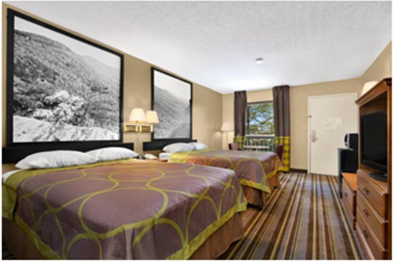 Double Room with Two Double Beds - Non-Smoking image 1