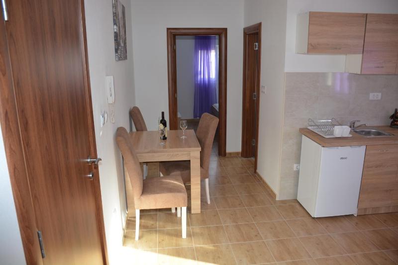 One-Bedroom Apartment image 3