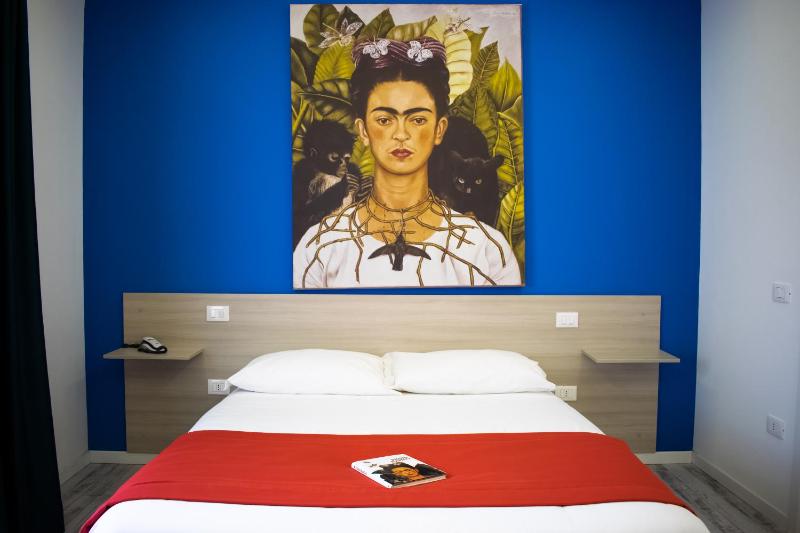Double Room with Private Bathroom image 4