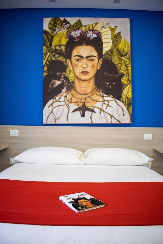 Double Room with Private Bathroom image 4