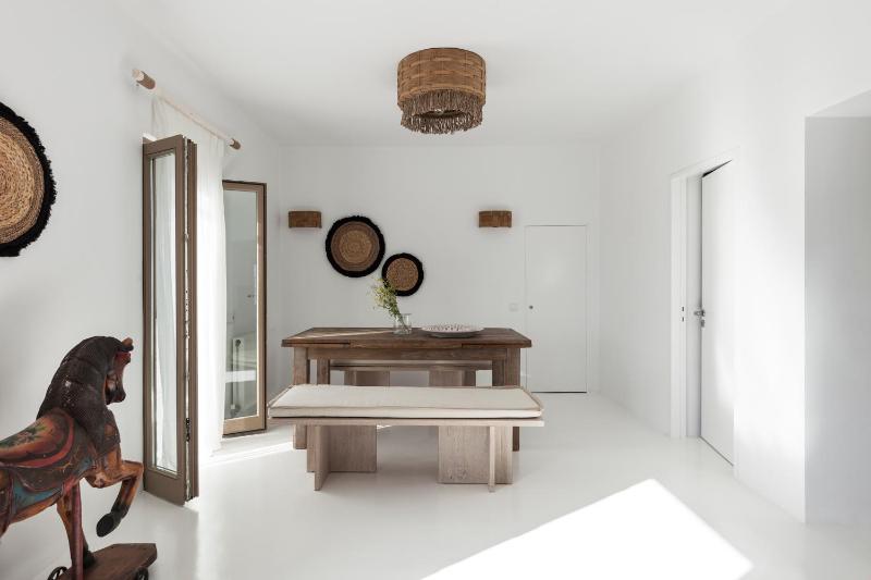 Amalgam Homes Paros - image 10