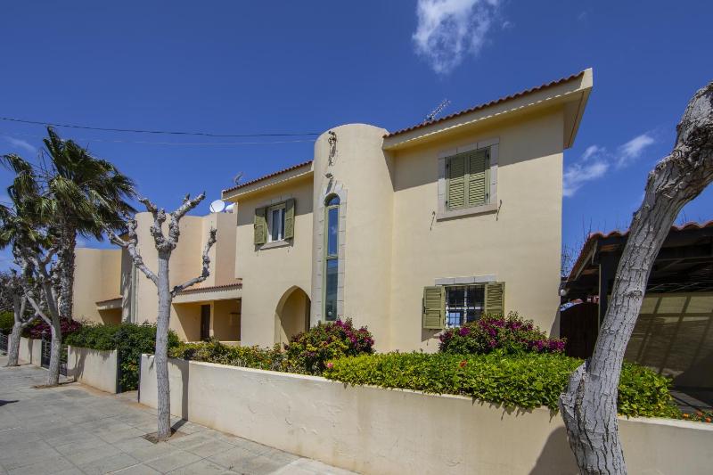 Villa with Sea View image 3