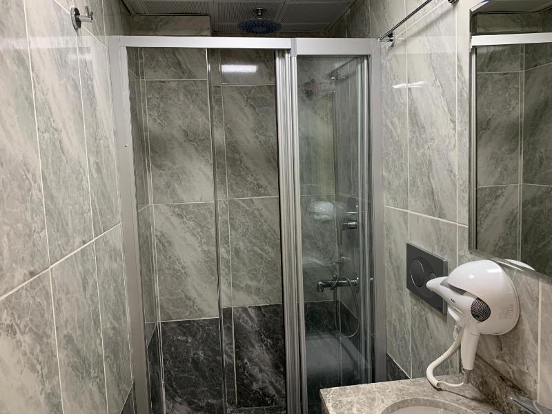 Standard Single Room image 4