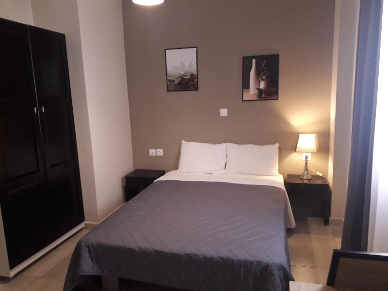 Double Room with Private Bathroom image 3