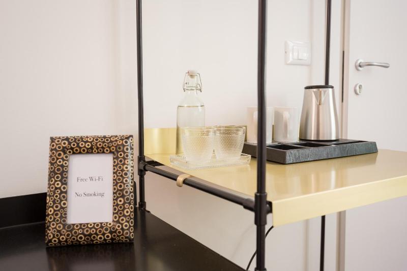 Small Double Room image 3