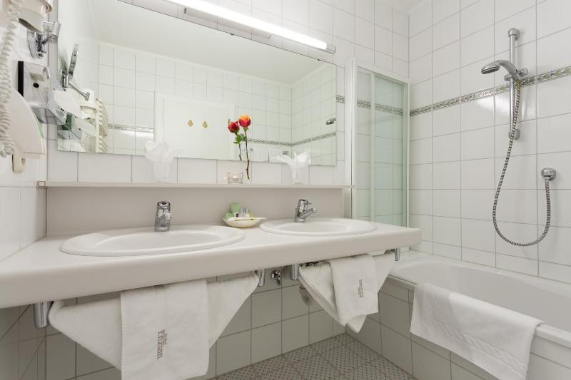 Suite image 4
