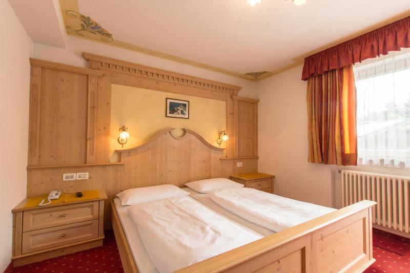 Double Room image 3