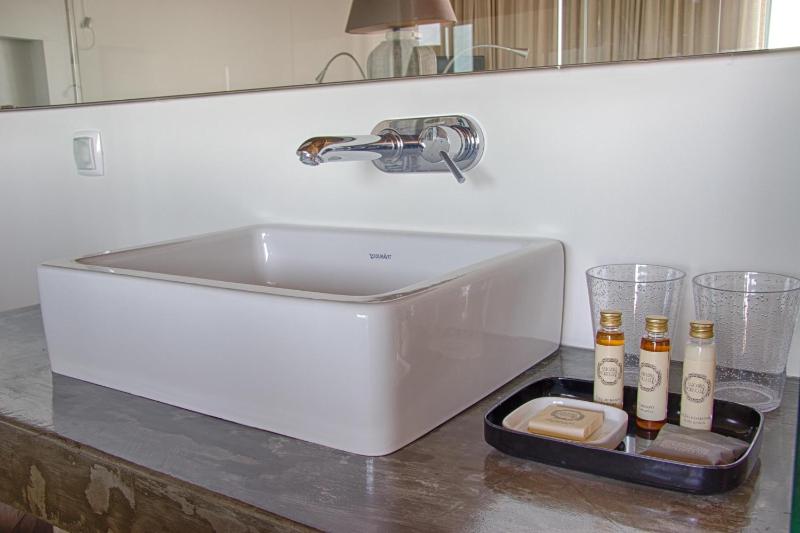 Premium Double or Twin Room image 2