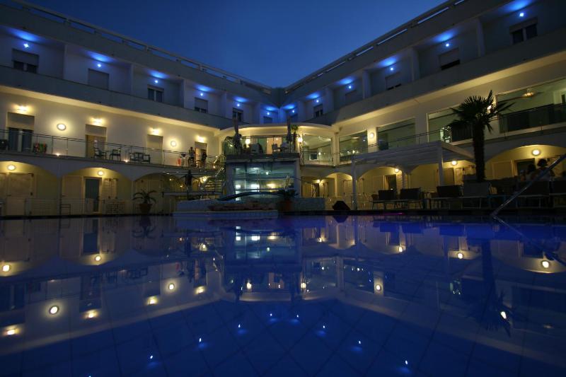 Suite image 4