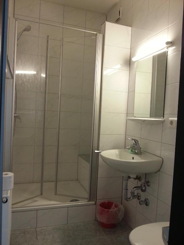 Double or Twin Room image 4