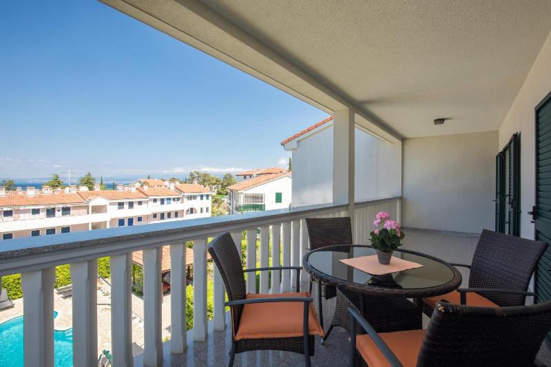 Four-Bedroom Villa image 1