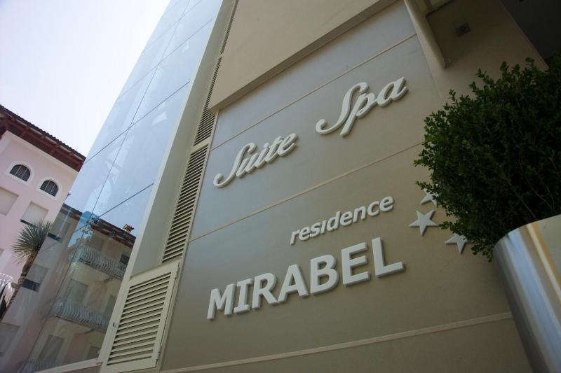 Suite & Spa Mirabel - image 16