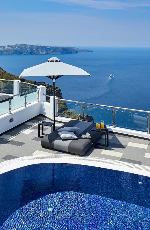 Petit Maison with Private Heated Pool and Caldera View image 2