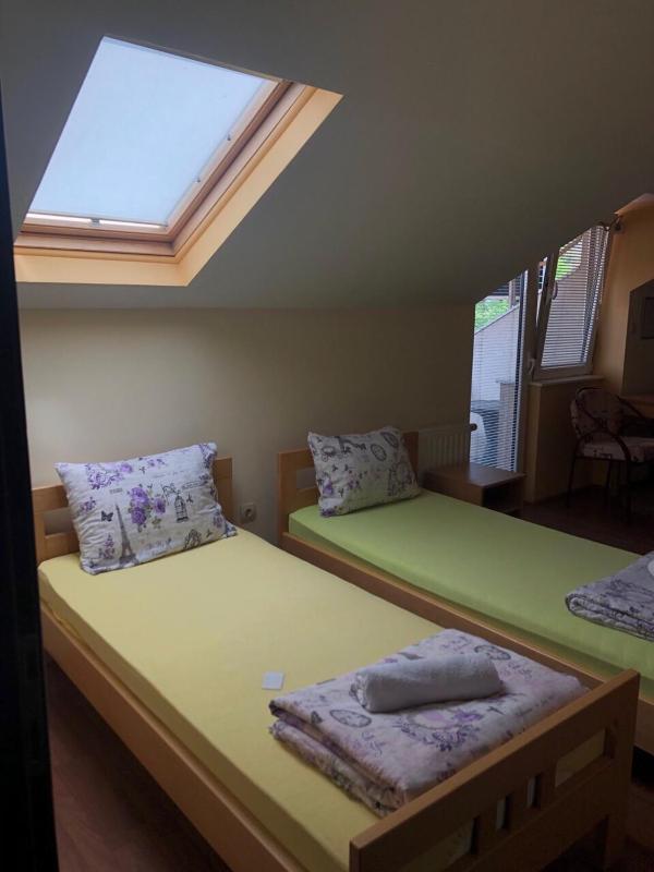 One-Bedroom Apartment image 3