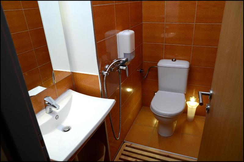 Double or Twin Room - Danube Spirit image 3