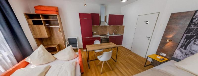 Studio Apartment image 4