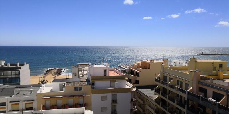 Atlantico 8- Vista Mar Ar-Condicionado 80mt Praia Wifi - image 7