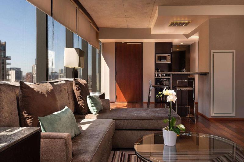 Magnificent Suite image 2