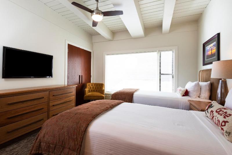 Twin Room image 3