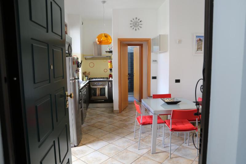 One-Bedroom Apartment image 2