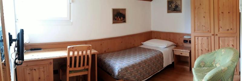 Single Room image 3