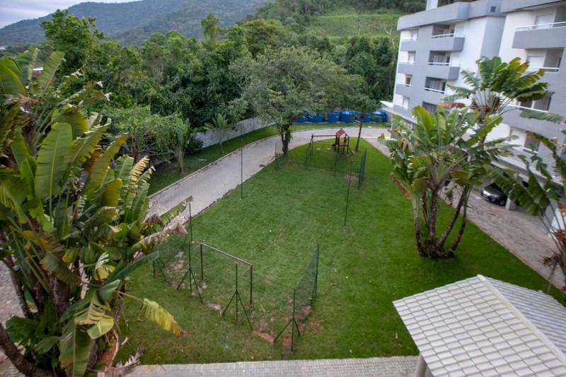 Apartamento Ubatuba AR Varanda Gourmet Piscinas e 300mt Praia - image 35