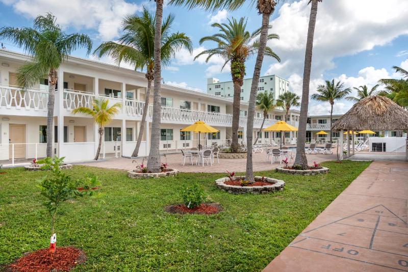 Downtown Hollywood Gardens Inn & Suites - image 15