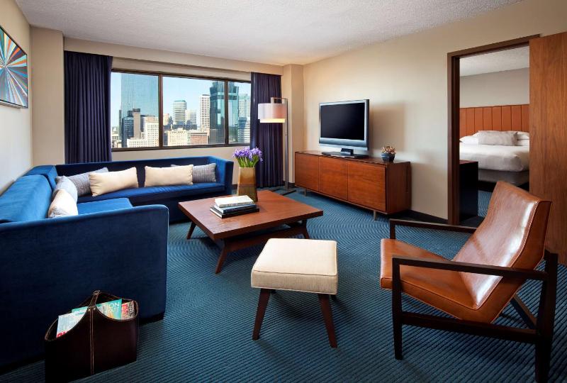 Hyatt Regency Minneapolis - image 19