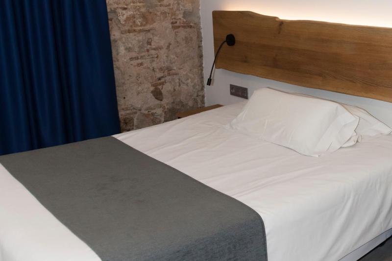 Double Room image 2