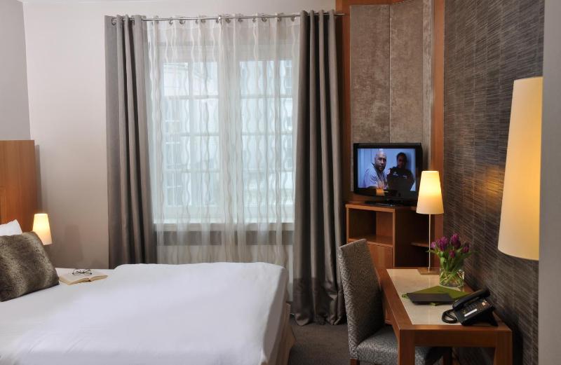 Comfort Single Room image 4