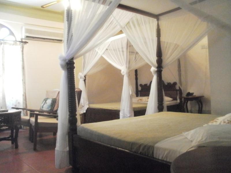 Asmini Palace Hotel - image 9