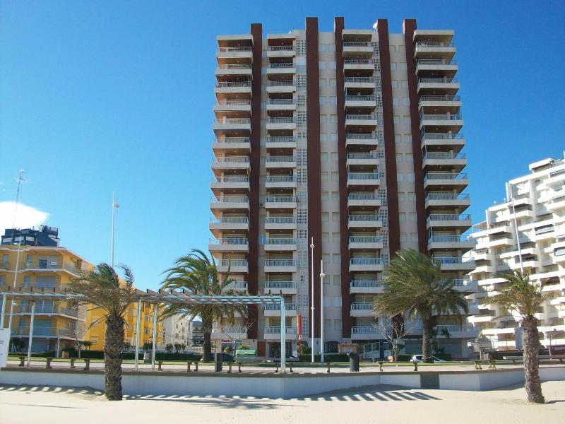 TORRE DEL MAR GANDIA - ( Alquiler solo a Familias ) - image 20