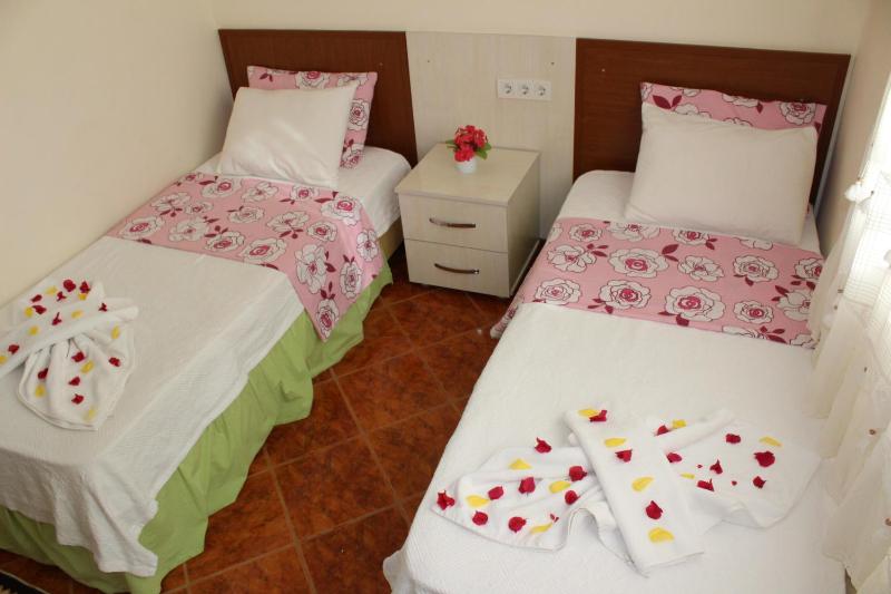 Double or Twin Room with Bathroom image 1