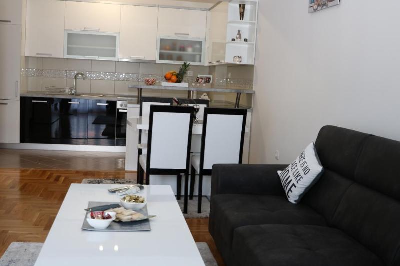 Apartman DORA - image 13
