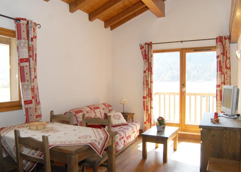Two-Bedroom Apartment image 1