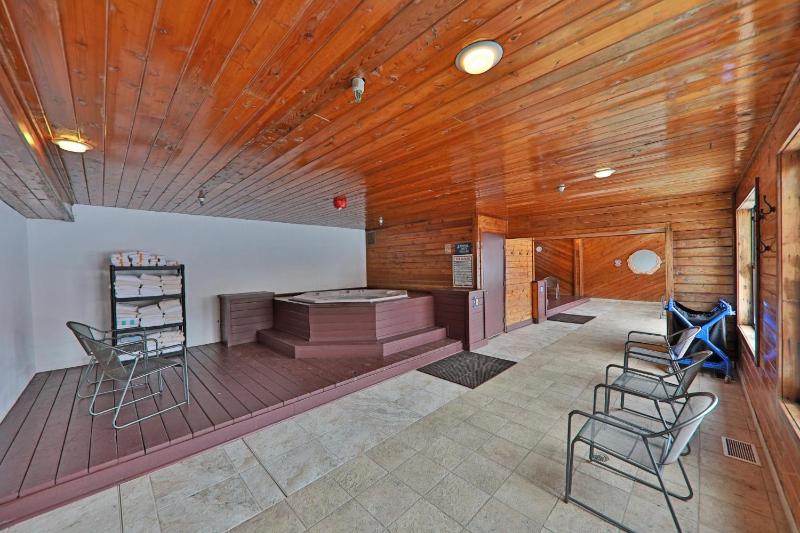Three-Bedroom Apartment image 4