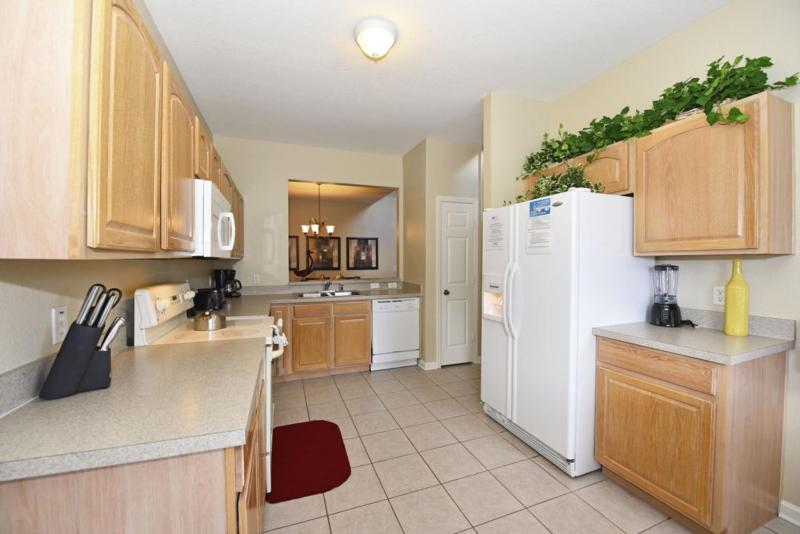 Five-Bedroom House image 4