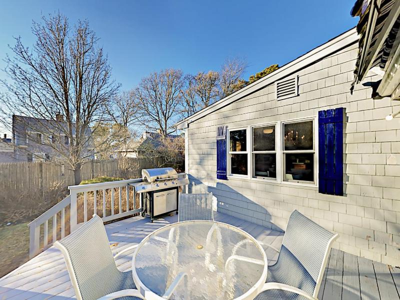 Two-Bedroom House image 3