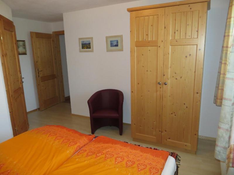 One-Bedroom Apartment with Terrace image 2