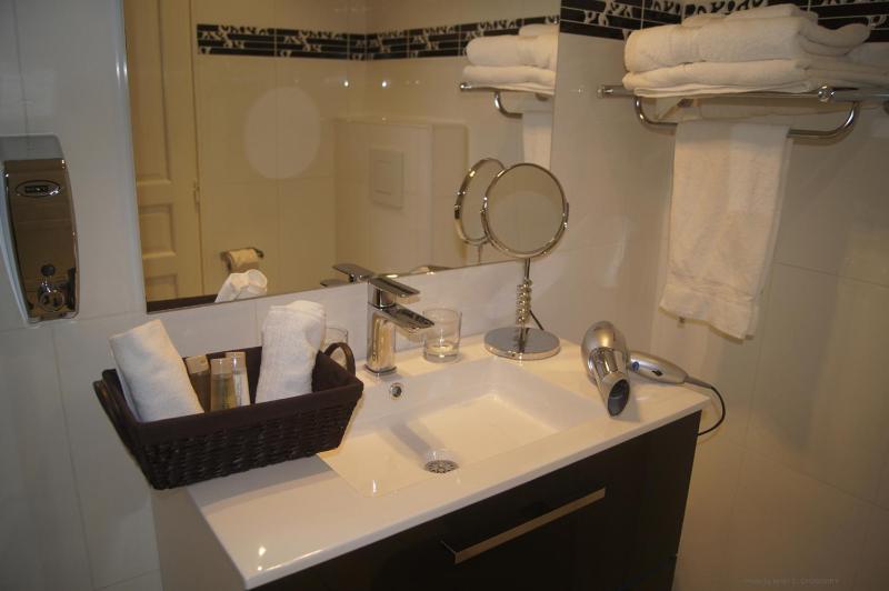 Triple Room image 4