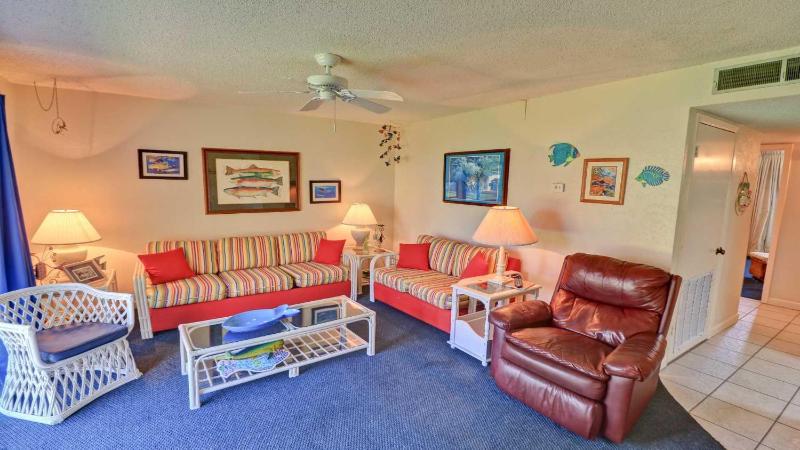 One-Bedroom Apartment image 3