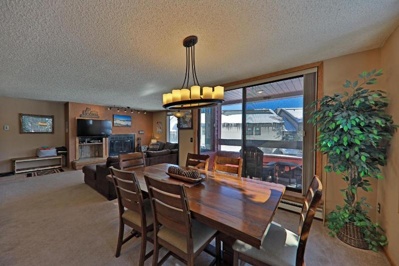 One-Bedroom Apartment image 1